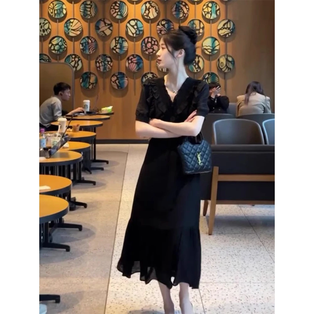 高级感木耳边法式气质短袖连衣裙女大码胖mm遮肉显瘦V领仙气长裙