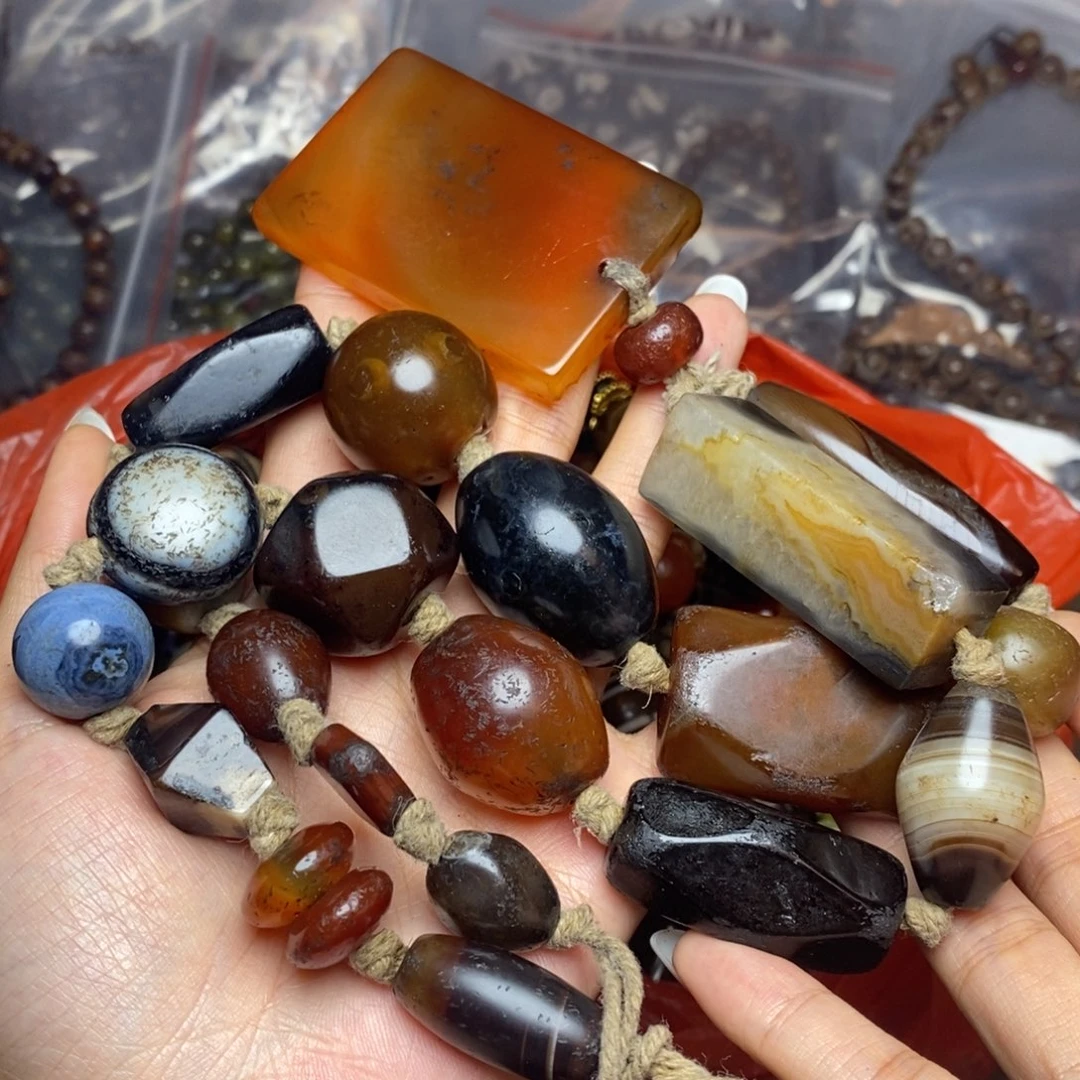 未镶嵌颈饰玛瑙/玉髓