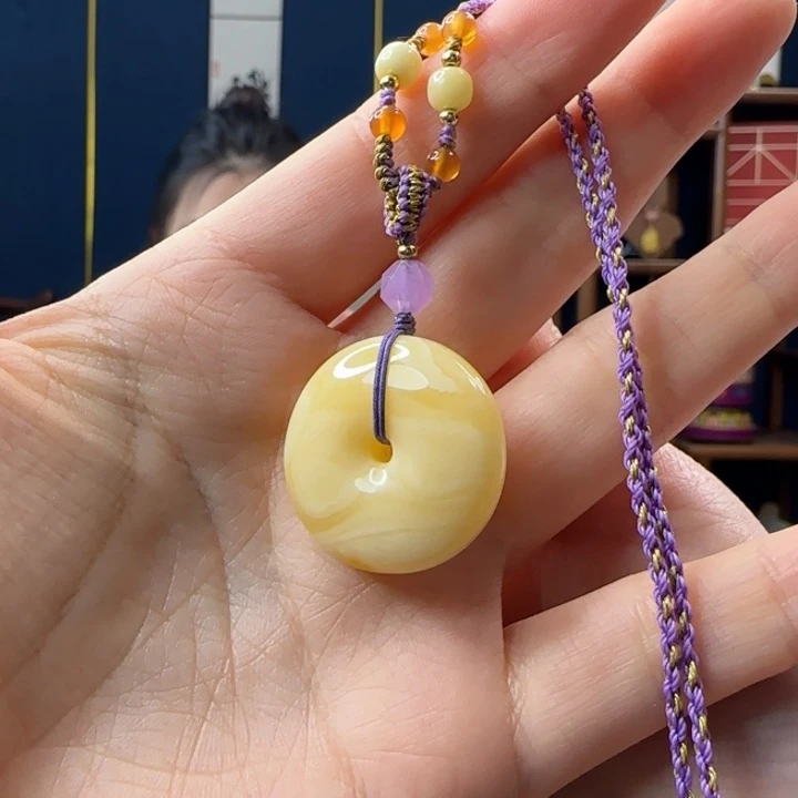 蜜蜡吊坠(赠链)未镶嵌