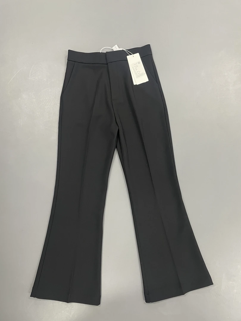 剀剀莉（20021）夏季黑色气质垂感松弛感超好简约百搭九分喇叭裤