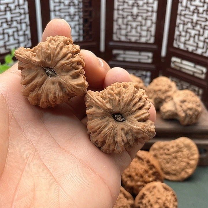猪***u文玩核桃把件南疆