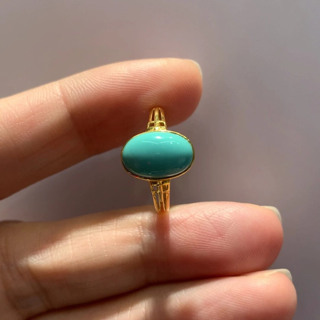 18K金镶嵌绿松石戒指