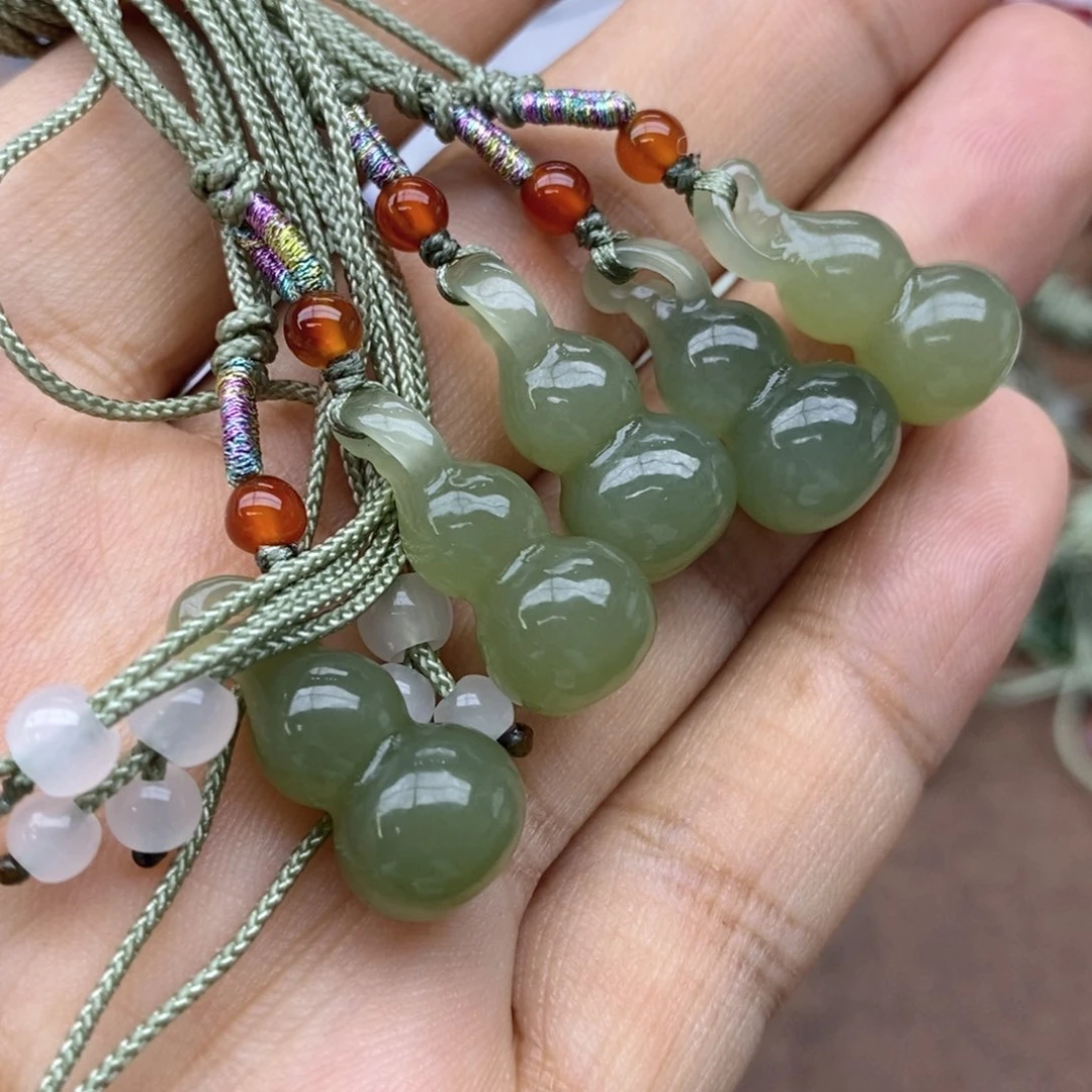 和田玉未镶嵌吊坠(不含链)