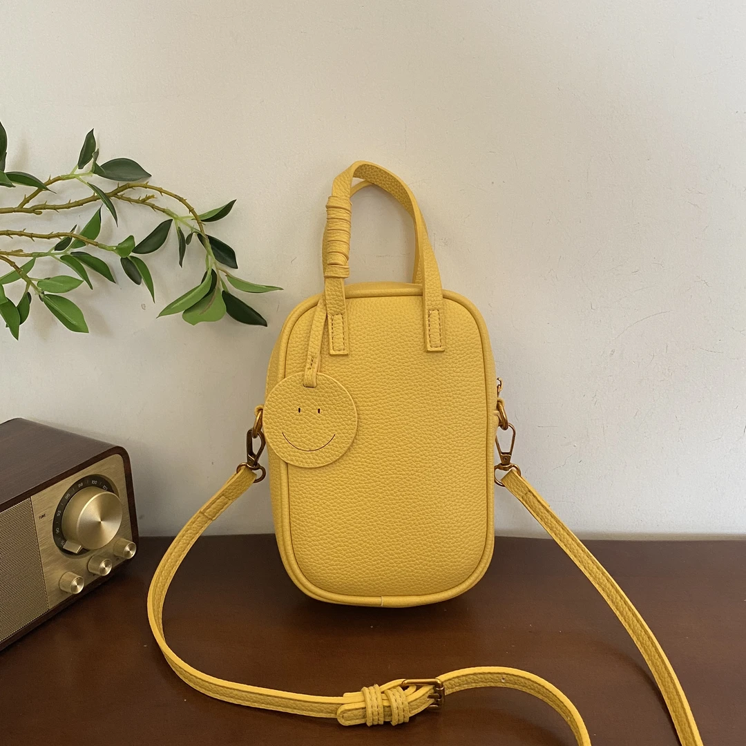 新款轻奢百搭高级感气质时尚斜挎女士包6677黄