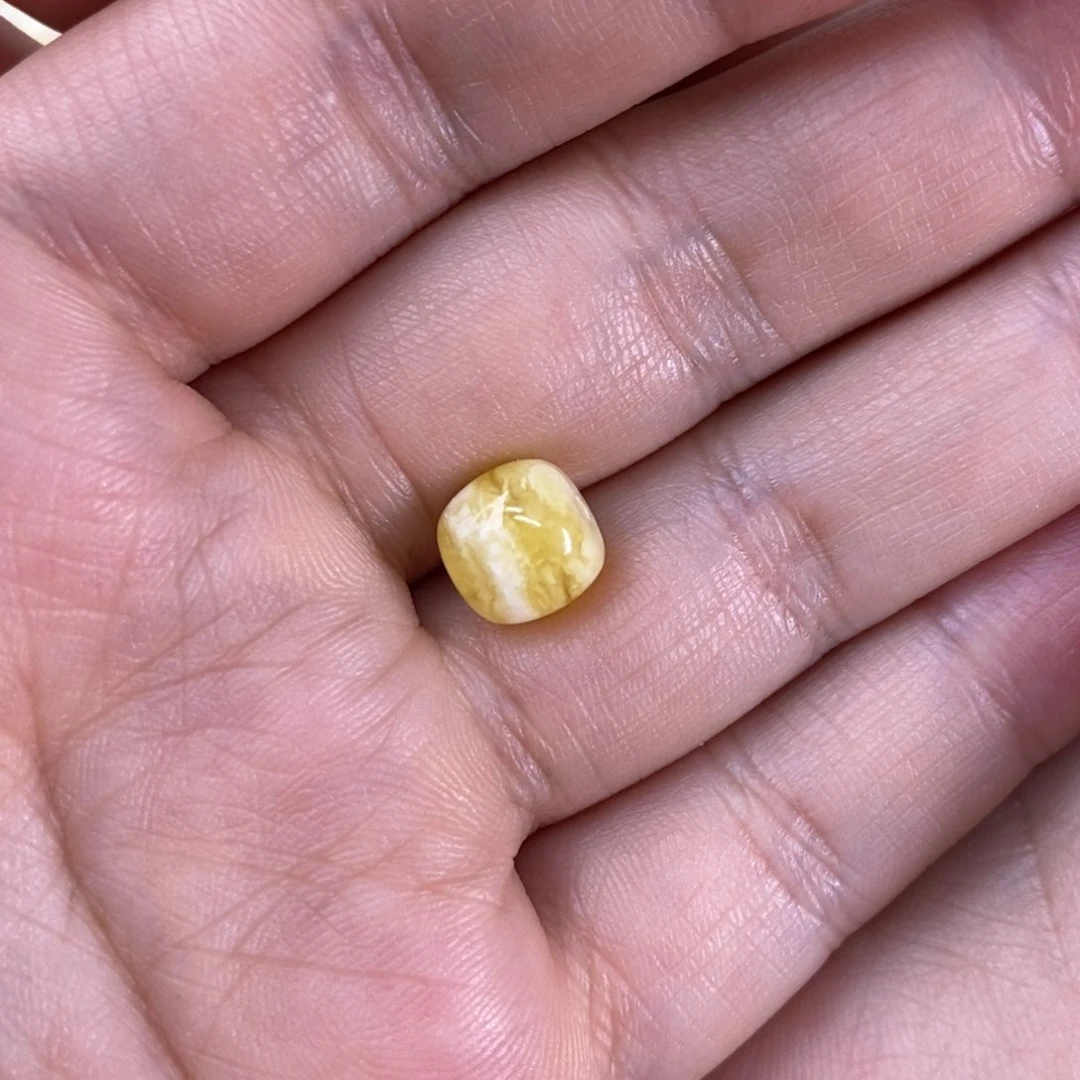 蜜蜡裸石未镶嵌無**東蜜蜡