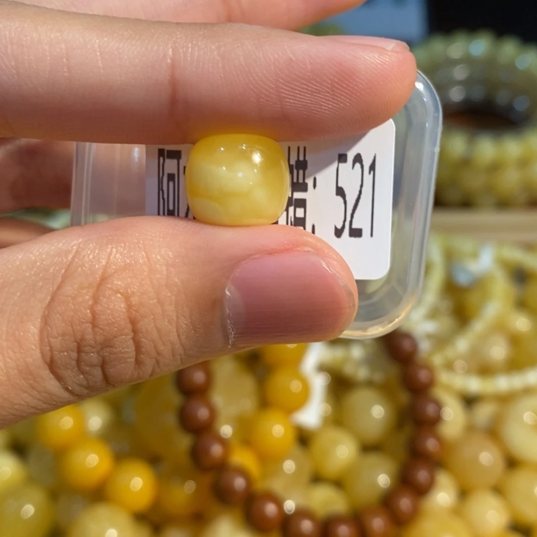 琥珀未镶嵌珠宝奇石521
