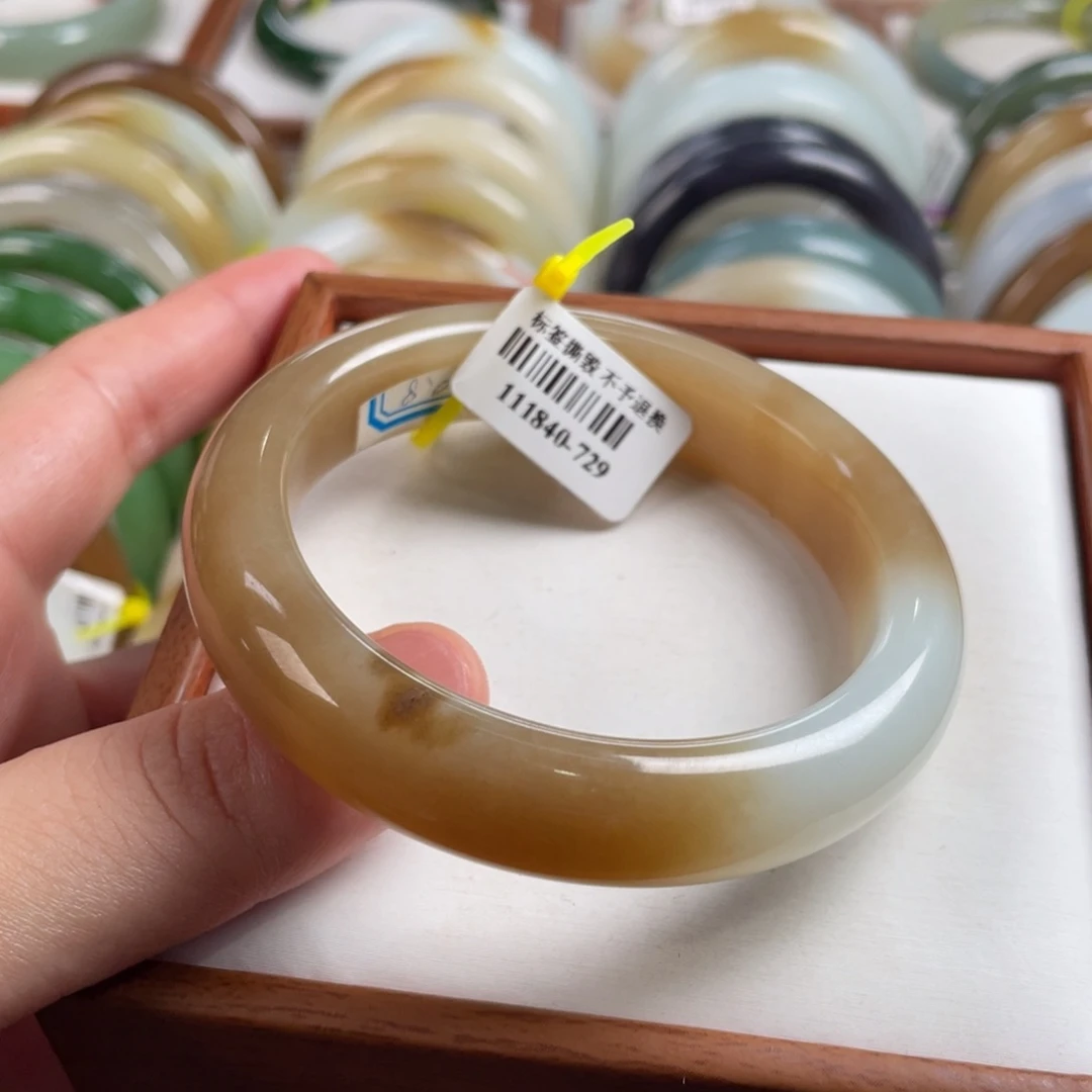 【闪购商品】和田玉手镯未镶嵌58.28