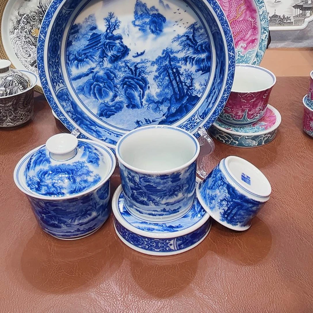 摆件景德镇陶瓷研究所工作的