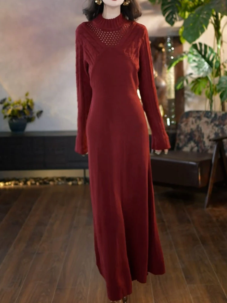 韩系通勤镂空半高领针织连衣裙女2025秋季新款收腰显瘦A字长裙