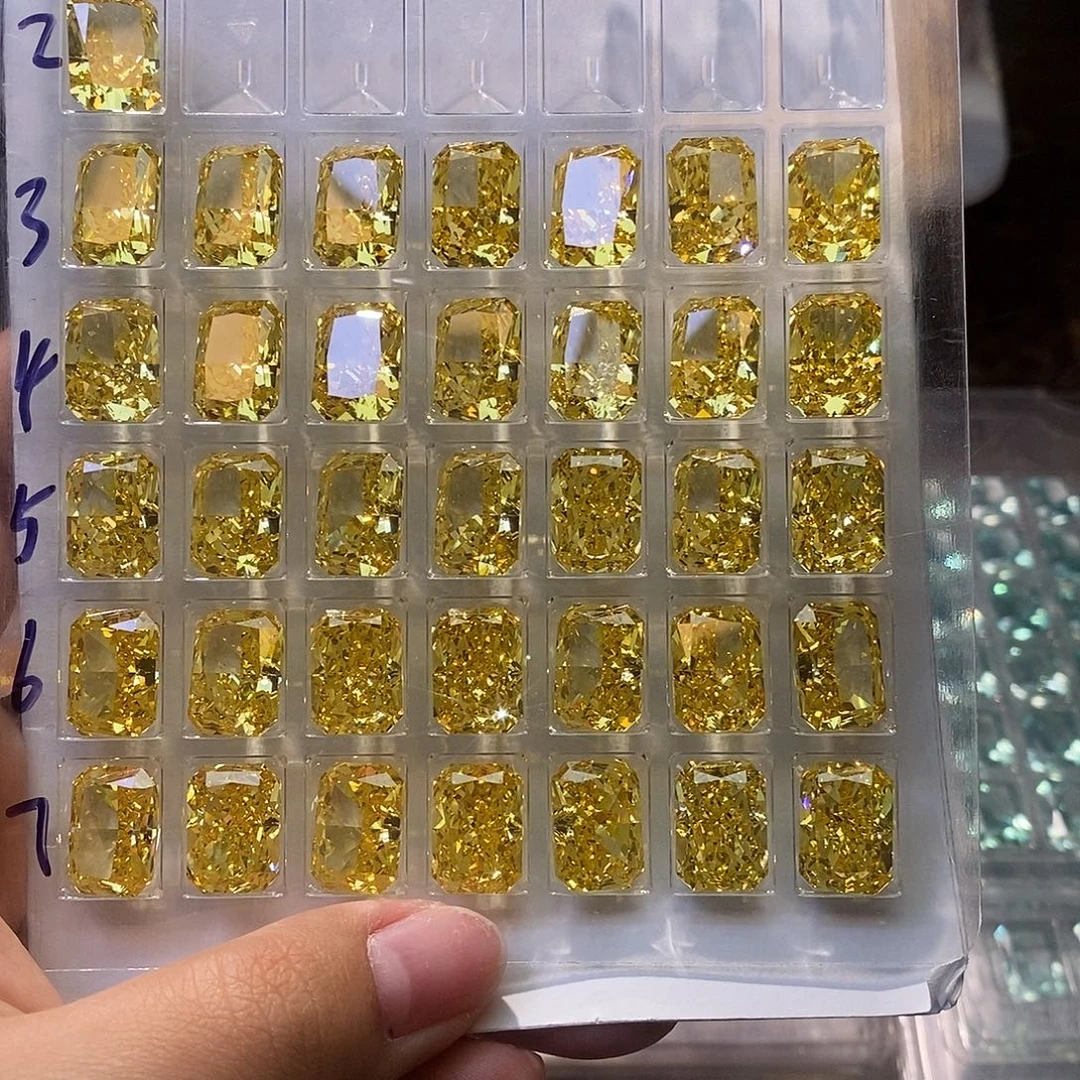 10*14 9.9 1颗 锆石（处理）冰花切