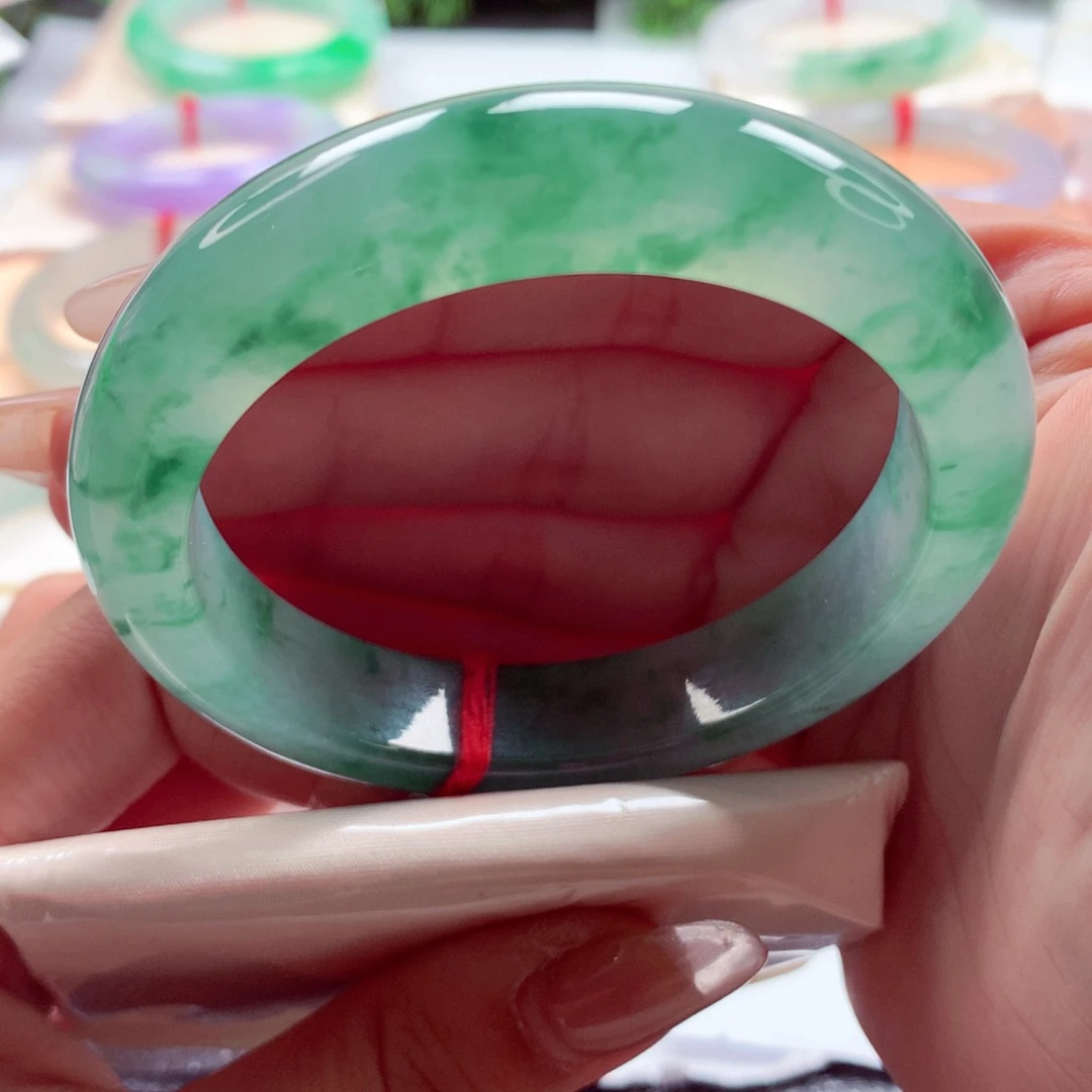 翡翠未镶嵌手镯师妹58翠色满园宝藏毕业