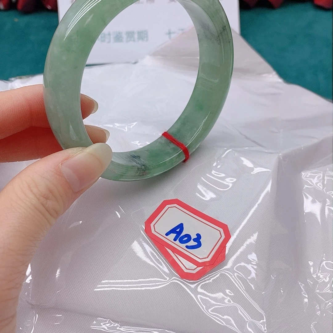 翡翠手镯未镶嵌欣*A0333333333