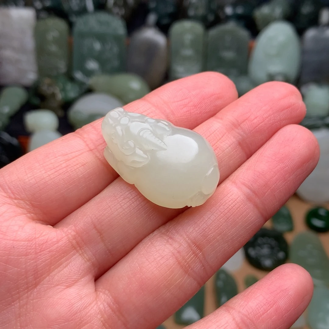 和田玉颈饰未镶嵌挂件65