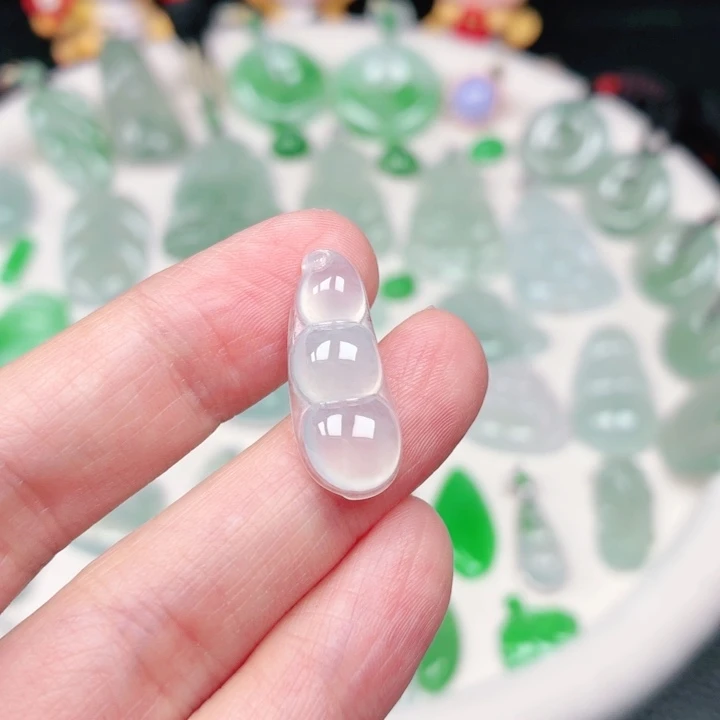 颈饰未镶嵌翡翠缅甸天然A货翡翠