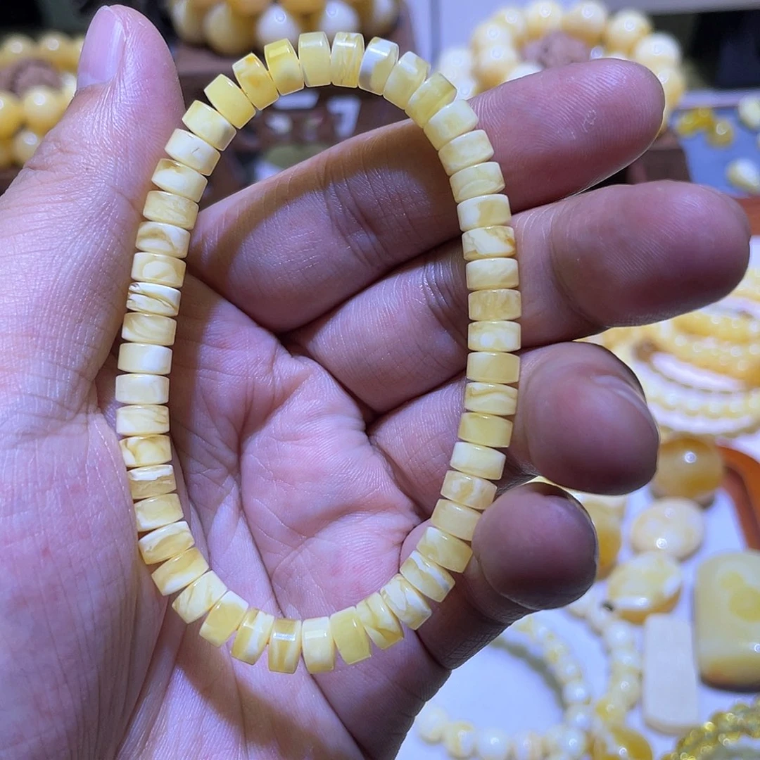 蜜蜡手串未镶嵌6.8mm浓蜡瓷白拉丝