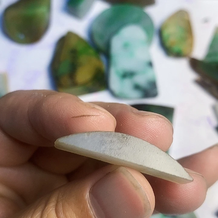 五***哥翡翠散珠天然翡翠A货挂件