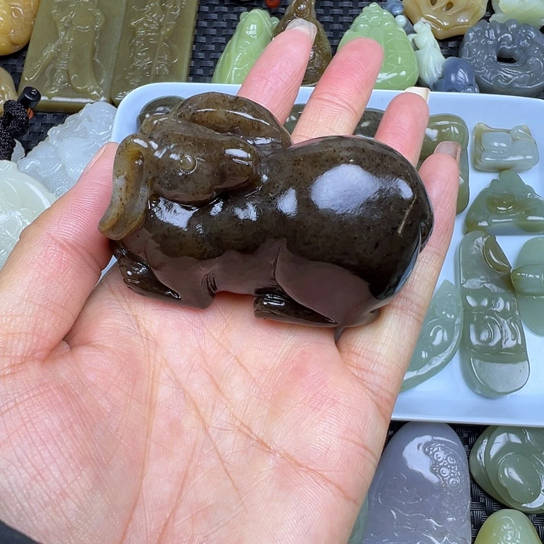 和田玉未镶嵌颈饰卡65