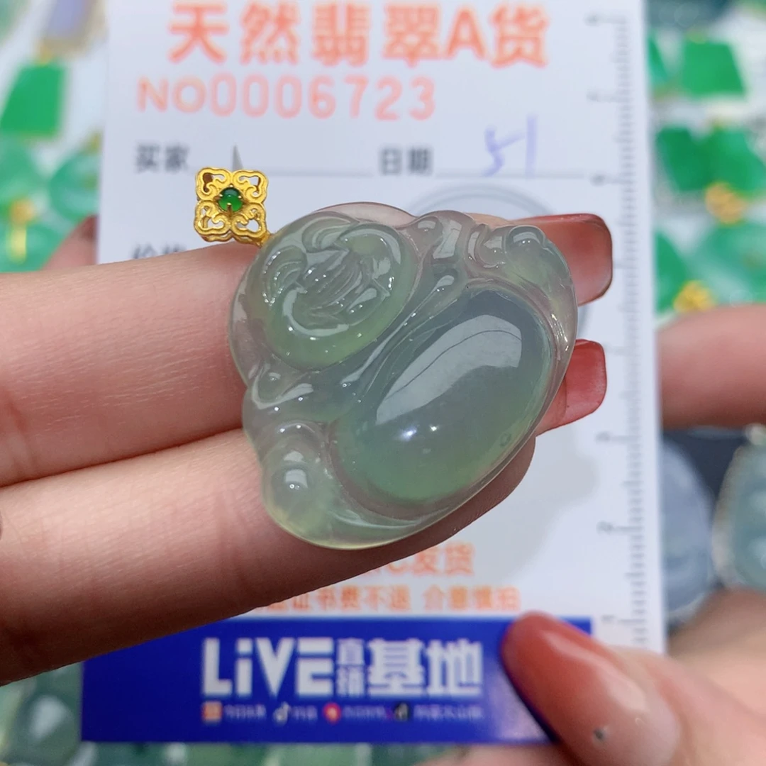 翡翠颈饰18K金镶嵌佛公