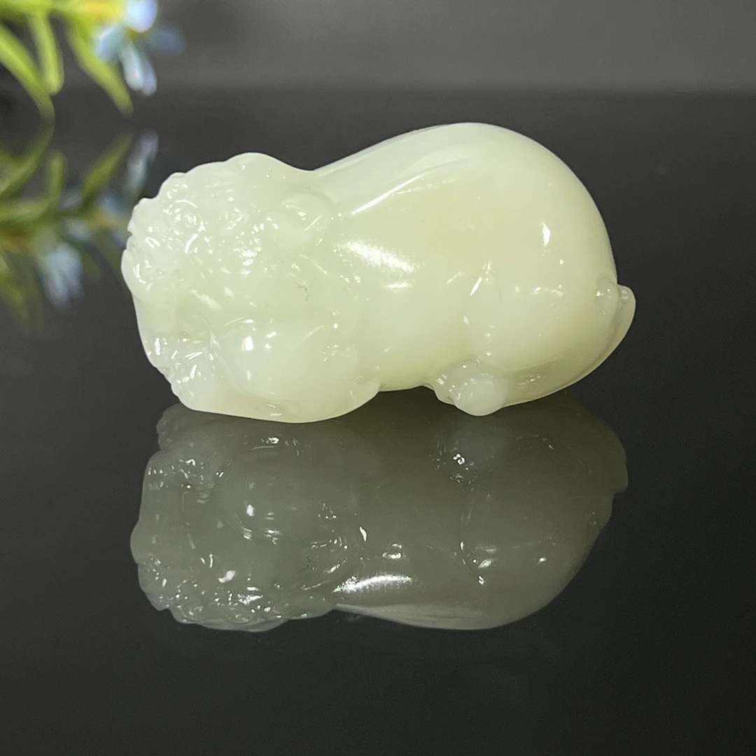 1222GC8870和田玉挂件