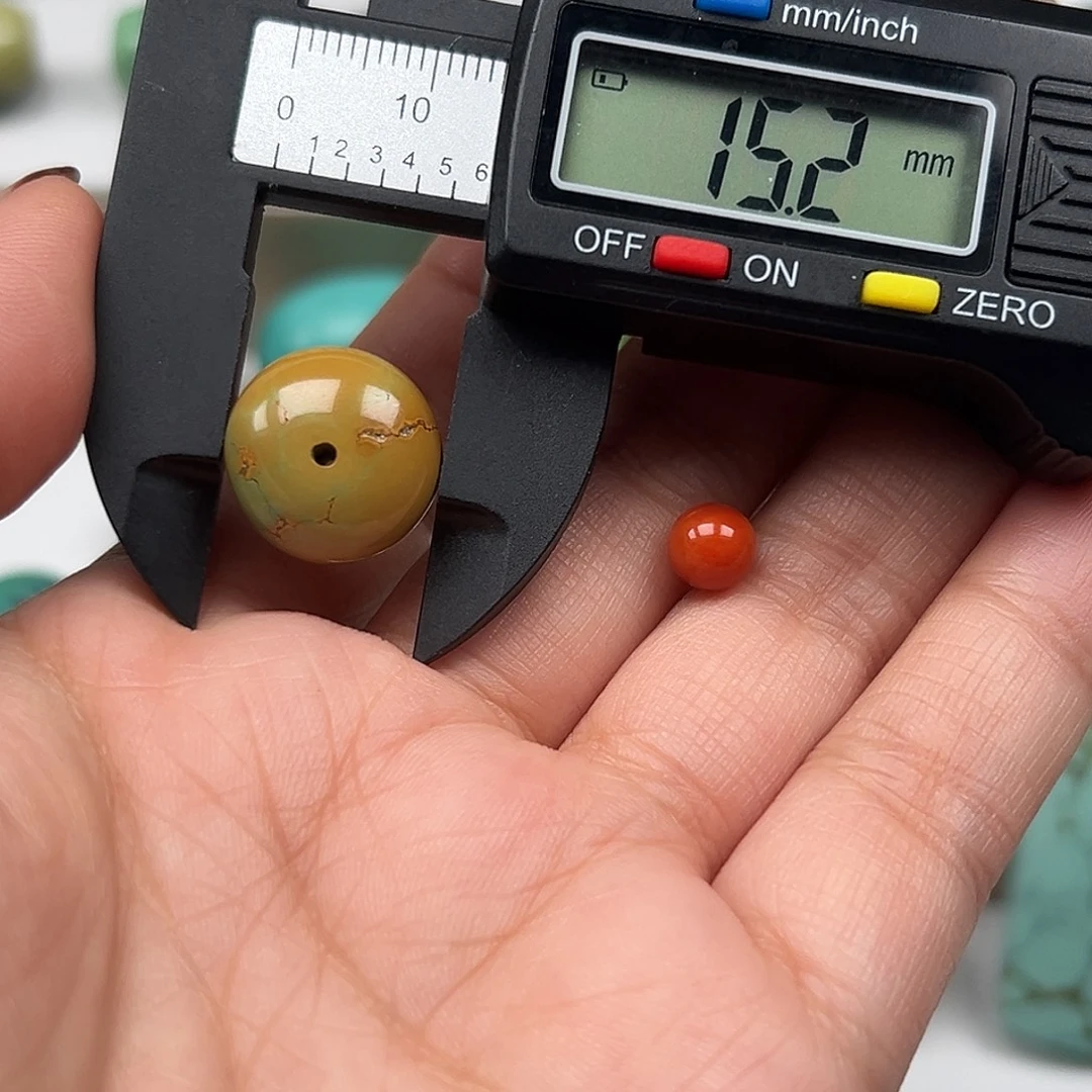 南红玛瑙未镶嵌珠宝奇石