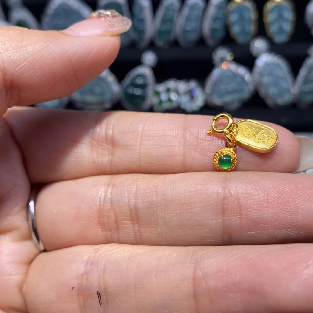 翡翠颈饰银S925镶嵌翡翠