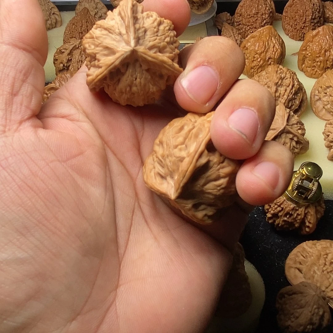 文玩核桃把件禅*盘山