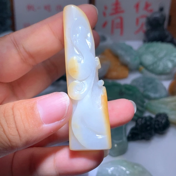 翡翠未镶嵌颈饰保真天然A货翡翠