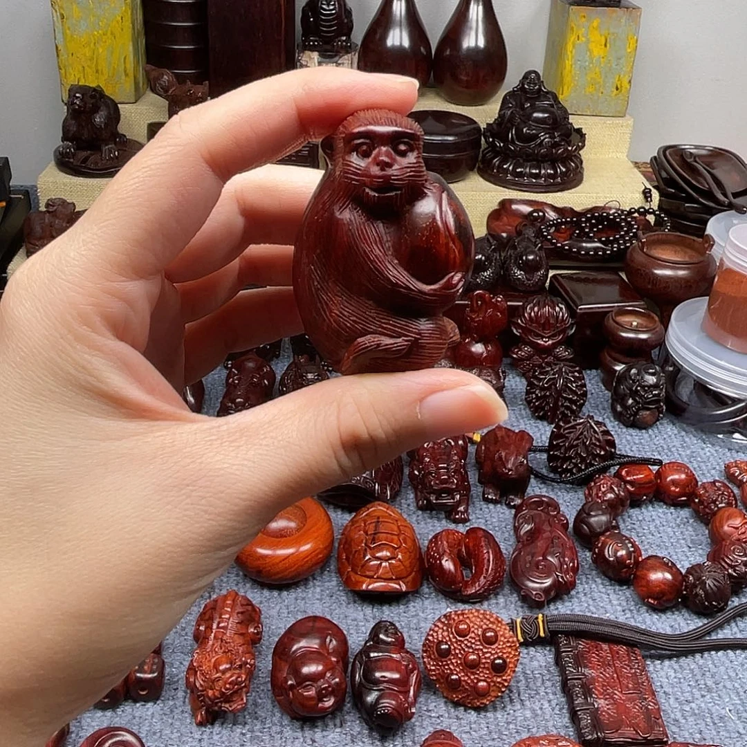 檀香紫檀（小叶紫檀）猴子抱桃