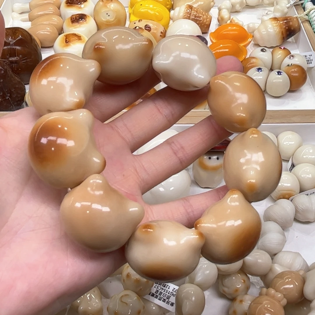 手串菩提根/象牙果8.30.29象牙果炭烤猫头瑕疵