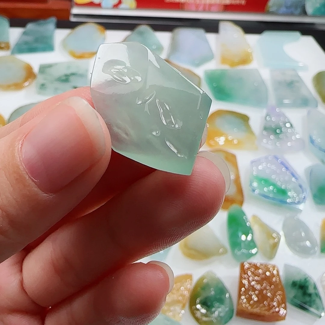 定制翡翠未镶嵌翡翠定制