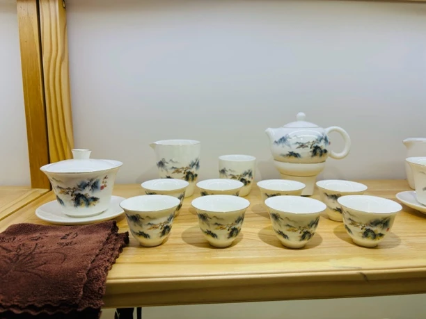 风生水起德化羊脂玉瓷茶具套装14件套带茶巾