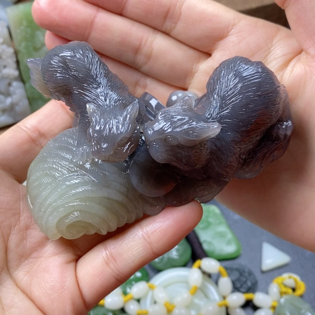 未镶嵌和田玉摆件