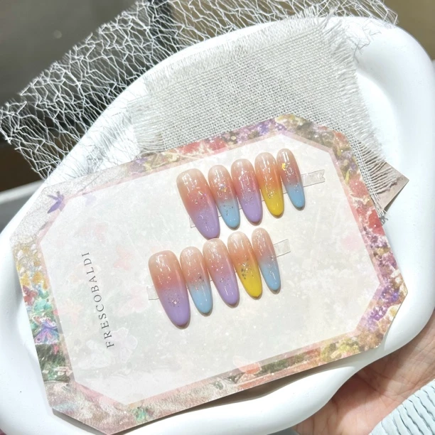 【夏日多巴胺】甜美公主风夏日多巴胺彩色马卡龙晕染渐变穿戴甲成品