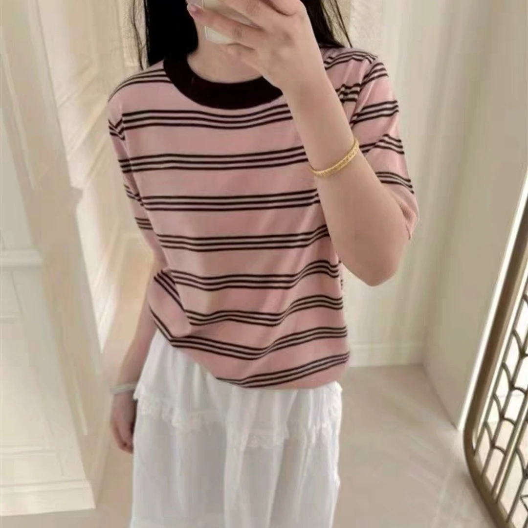 82760秋季软糯丝光毛显瘦小熊刺绣针织短袖