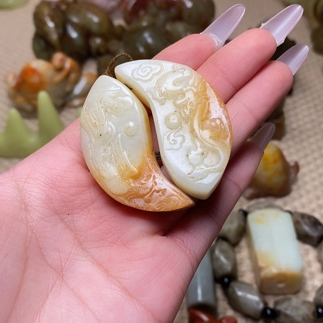 蛇纹石玉未镶嵌颈饰