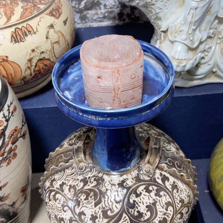 碟竺*有器型规整，釉色温润