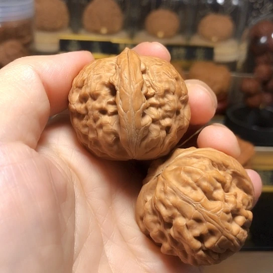 贵****技高端小众：精品核鼎