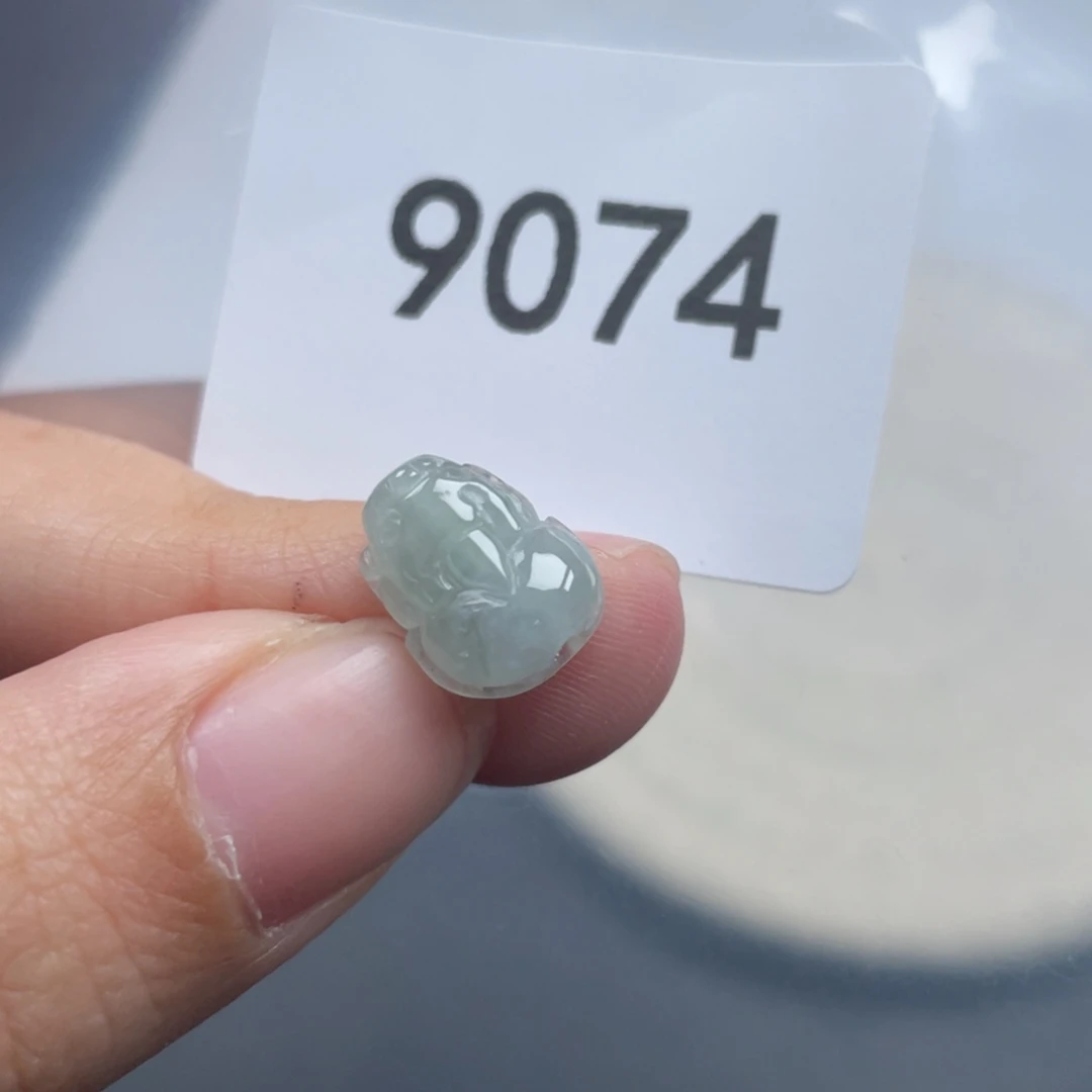 翡翠未镶嵌颈饰天然A货缅甸翡翠