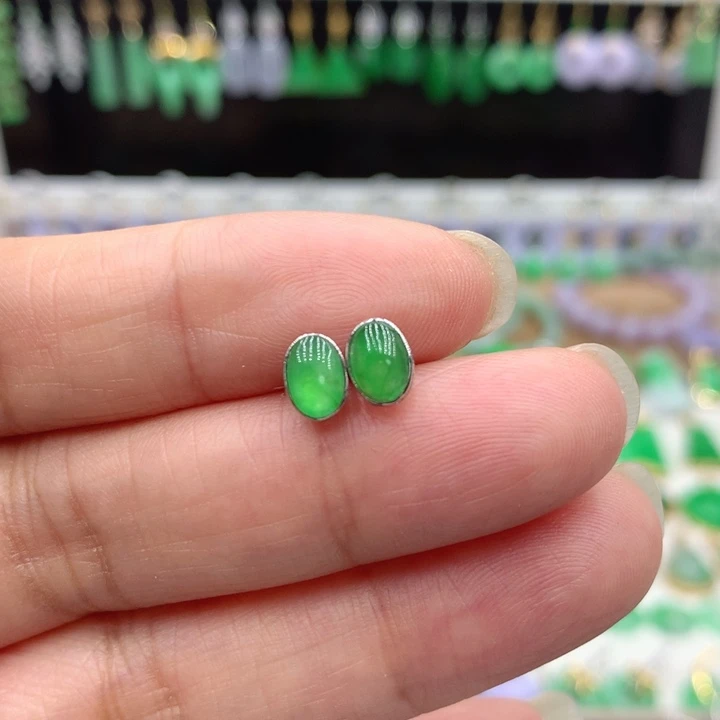 翡翠18K金镶嵌耳饰