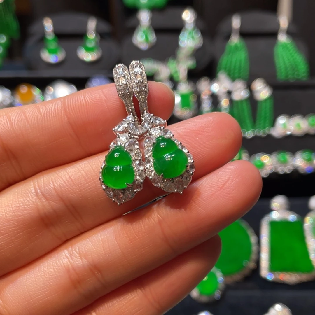 翡翠耳饰18K金镶嵌葫芦