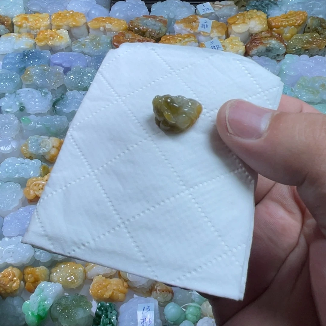 翡翠未镶嵌颈饰天然