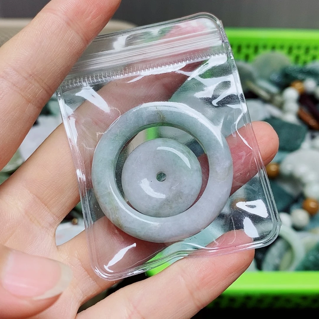 颈饰未镶嵌翡翠纯天然