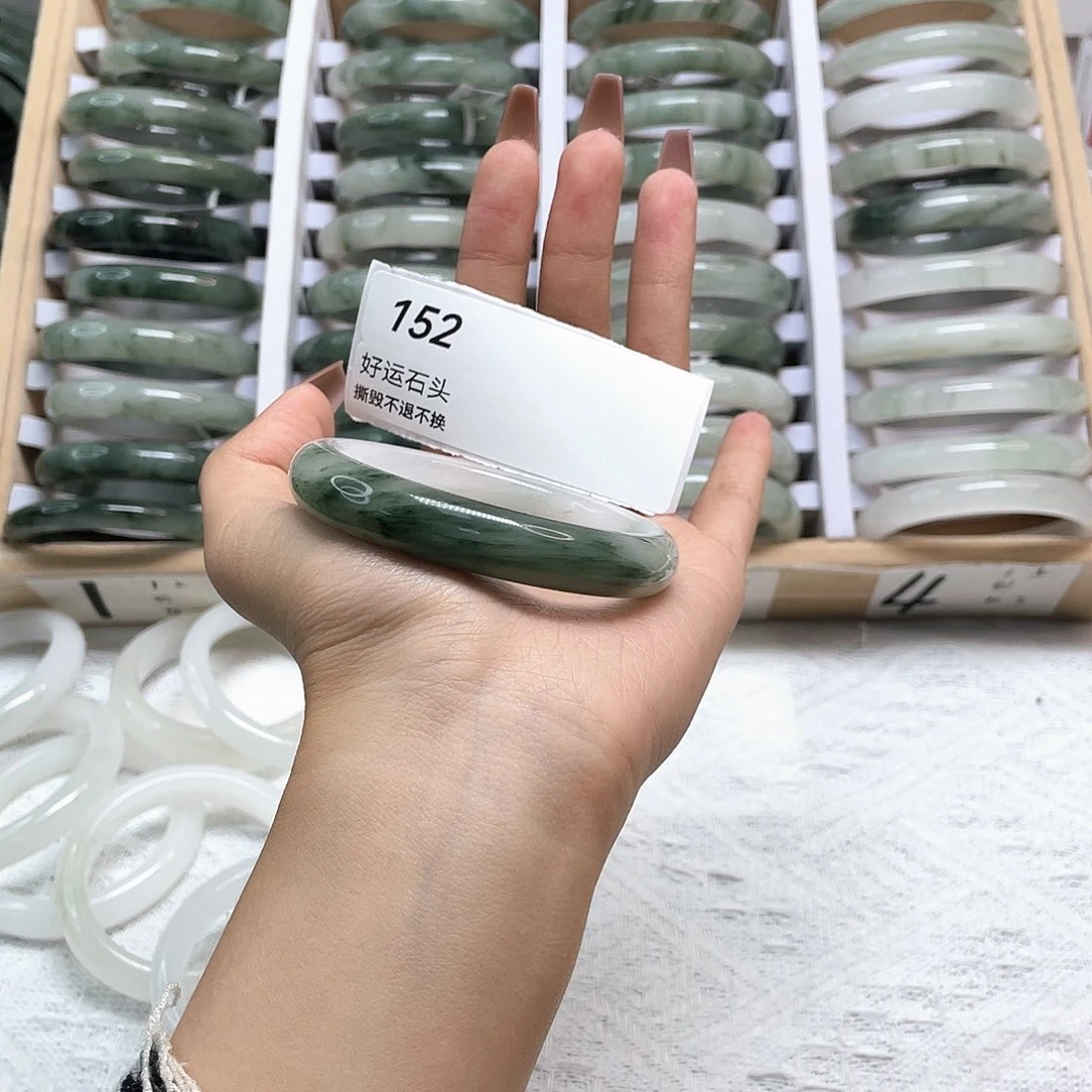 石英质玉未镶嵌手镯152