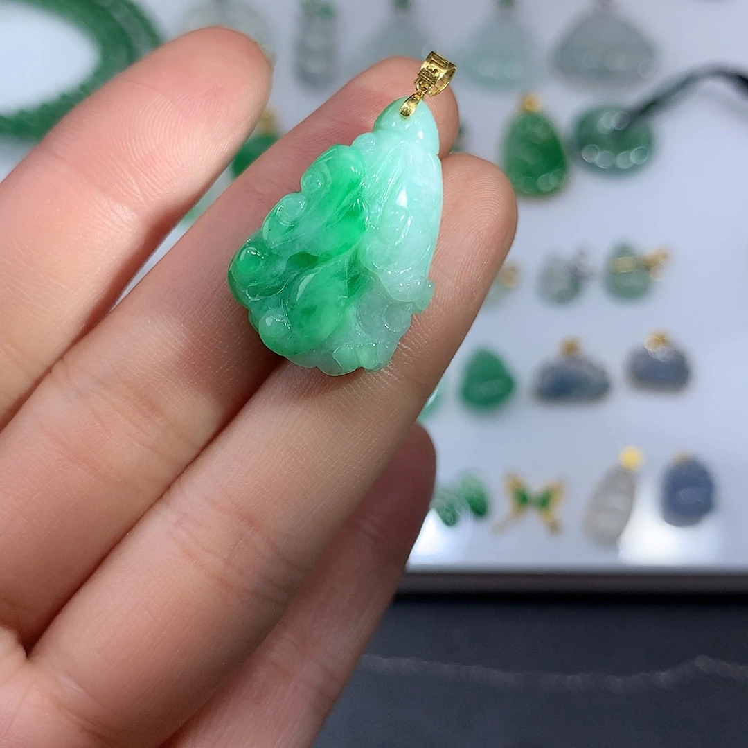 翡翠未镶嵌吊坠(不含链)