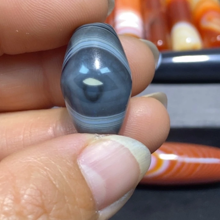 小***德玛瑙/玉髓未镶嵌颈饰