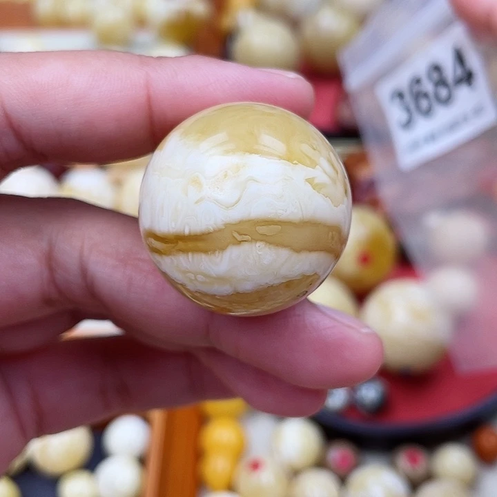 蜜蜡未镶嵌珠宝奇石粉29.8