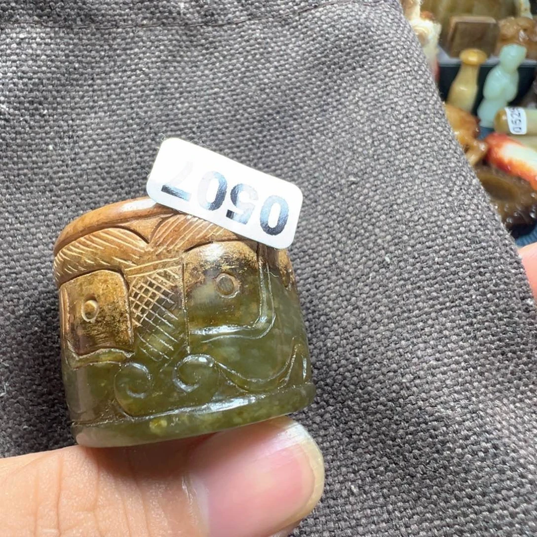瓷片新号开播一漏到底