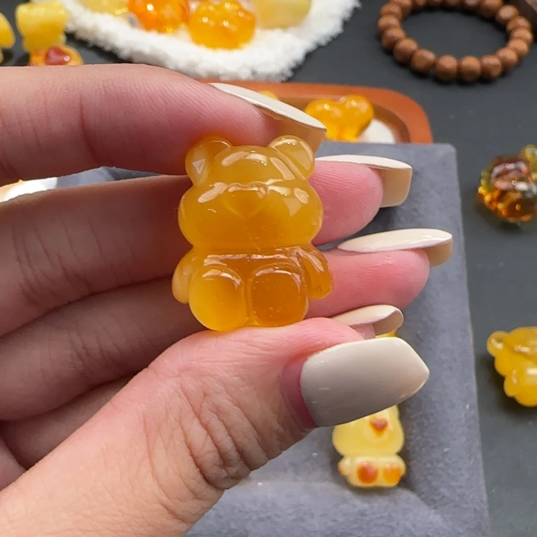 裸石琥珀未镶嵌哈**，蜜蜡