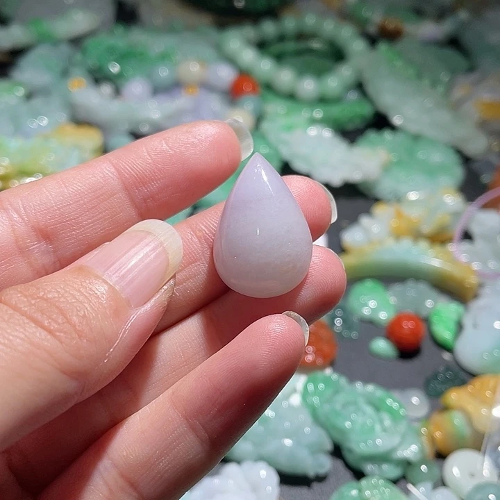 颈饰未镶嵌翡翠天