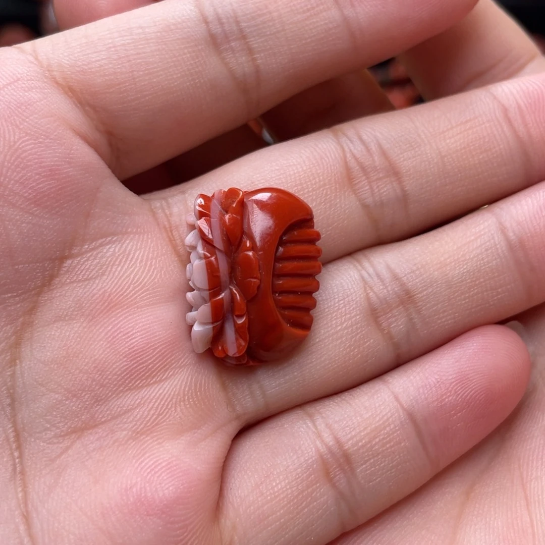 南红玛瑙未镶嵌一梳百顺